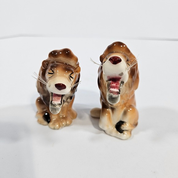Vintage Yawning Lion Salt and Pepper Shakers Ceramic Japan Brown Mid Century - Picture 9 of 9